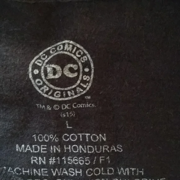 DC comics tee - Picture 3 of 3